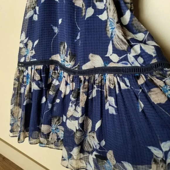 Eliza J Blue Floral Ruffle Midi Dress 14 - Picture 4 of 16